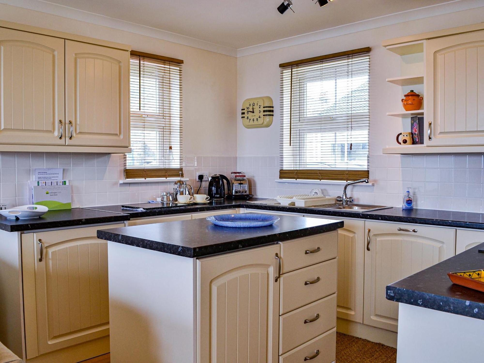 Ocean View Villa Port William Екстериор снимка